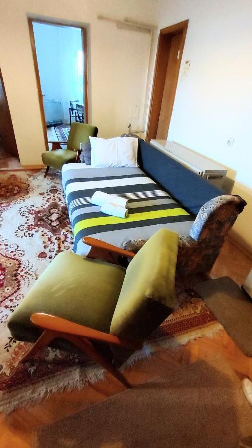 Digital Nomad Comfy Apartment,Foot Mountain Vodno And Millennium Cross,19 Min By Walk To Cener,Free Parking Scopia Exterior foto